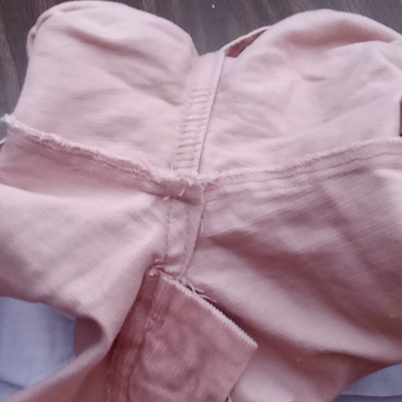 Woman's corduroy jeans, some kind of pink. Good stretch. Size 9. - Picture 10 of 11